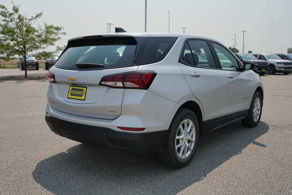 Used 2022 Chevrolet Equinox LS AWD/4WD image 6