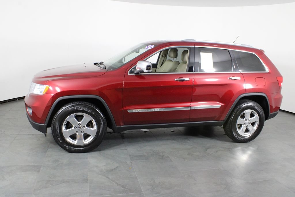 Used 2012 Jeep Grand Cherokee Limited w/ Trailer Tow Group RWD image 13