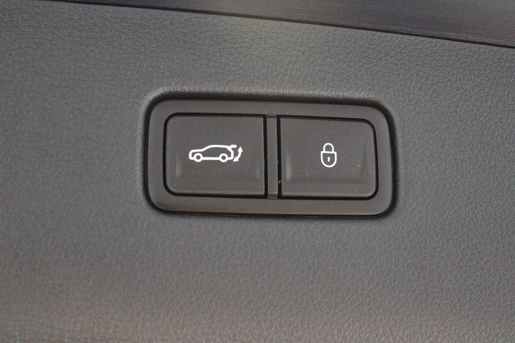 Used 2025 Genesis Electrified GV70 Advanced image 21