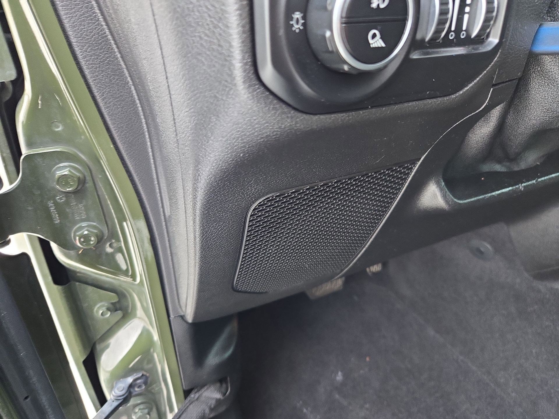 Used 2021 Jeep Gladiator Willys image 14