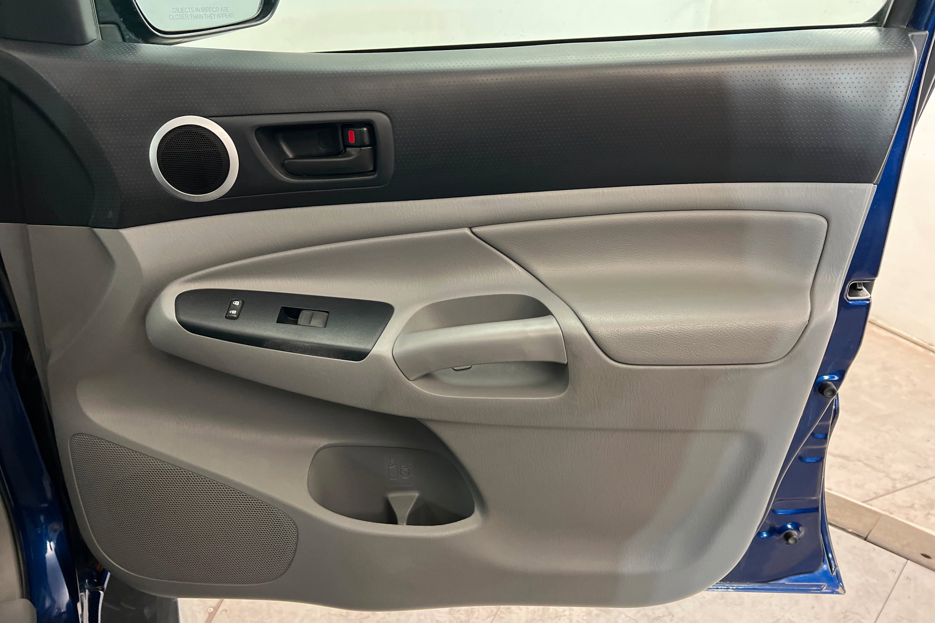 Used 2015 Toyota Tacoma Double Cab 4x4 SR5 V6 Long Bed image 23