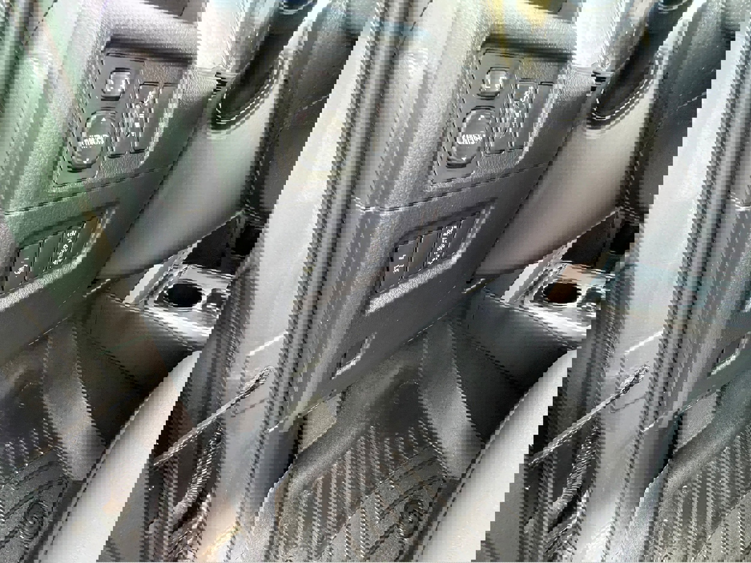 Used 2016 Toyota 4Runner SR5 Premium RWD image 16