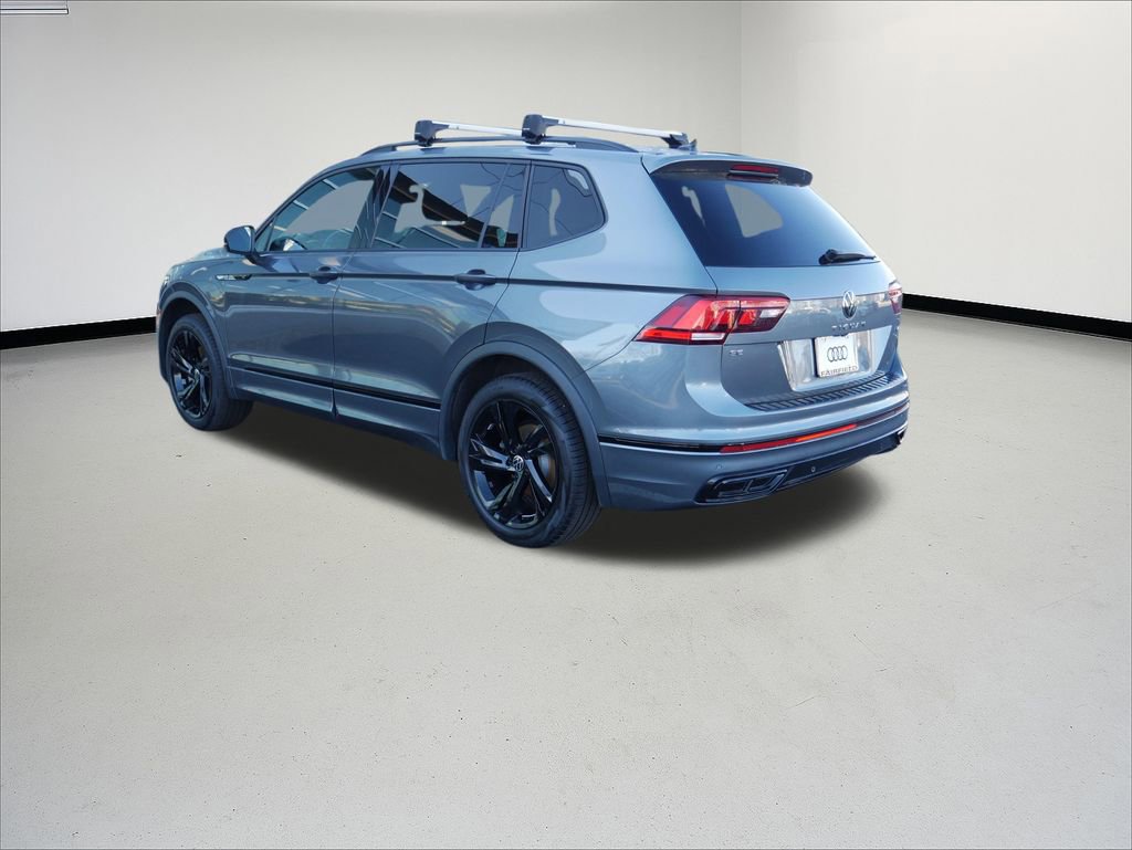 Used 2023 Volkswagen Tiguan SE R-Line image 3