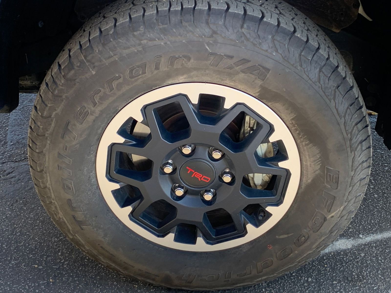 Used 2025 Toyota Tacoma TRD Off-Road image 29