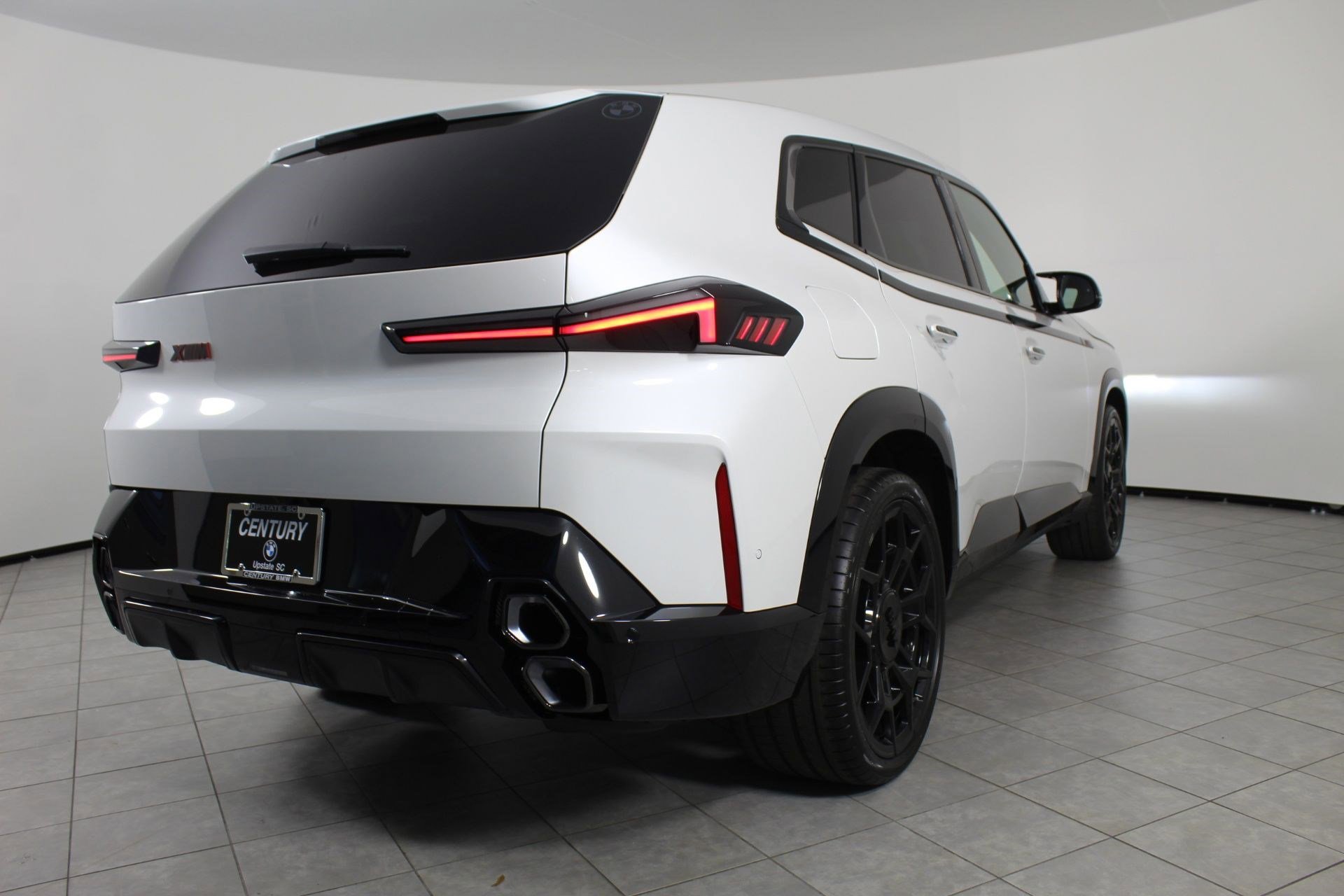 New 2026 BMW XM Label Red image 8