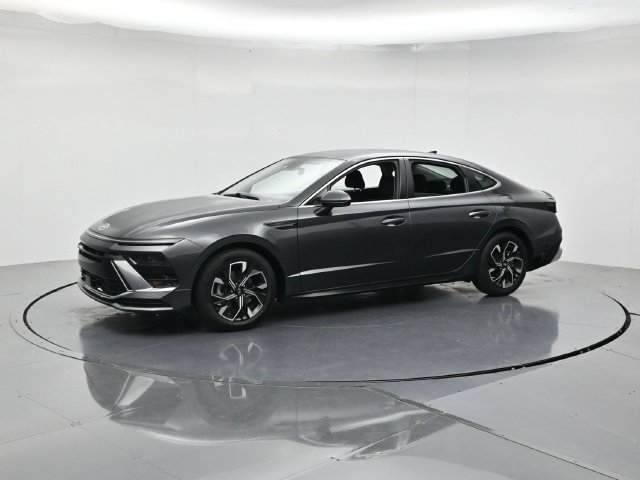 Used 2025 Hyundai Sonata SEL FWD image 5