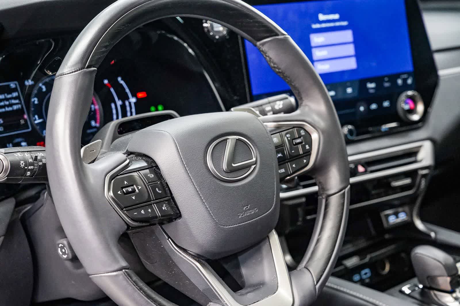 Used 2024 Lexus RX 350 Premium w/ Convenience Package FWD image 21