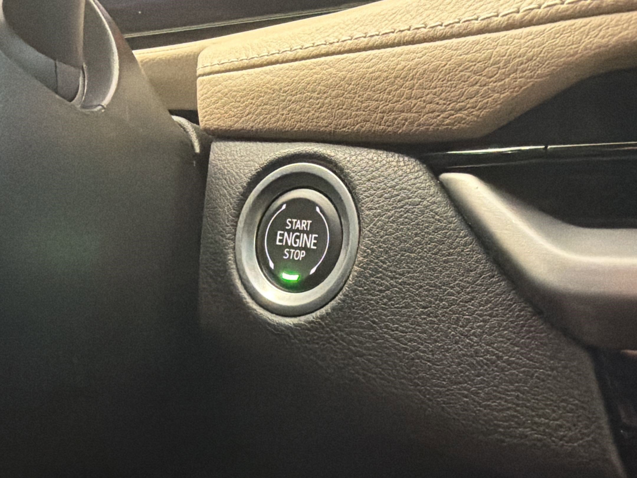 Used 2024 Cadillac XT4 Premium Luxury w/ Technology Package FWD image 25