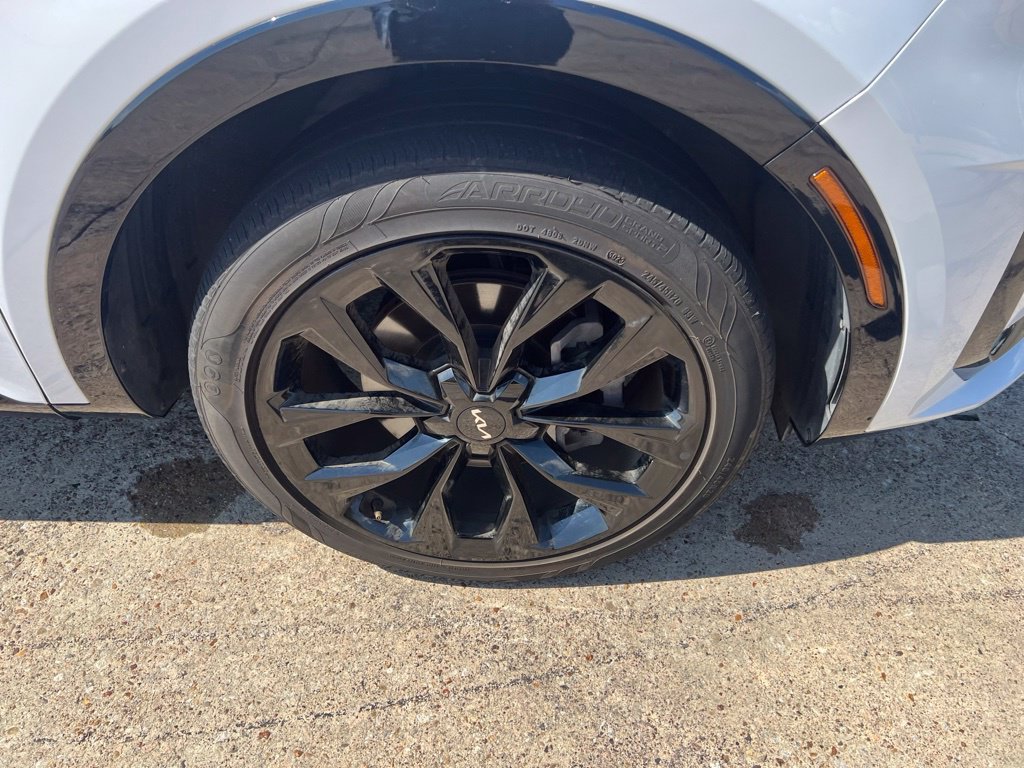 Used 2023 Kia Sorento SX FWD image 21