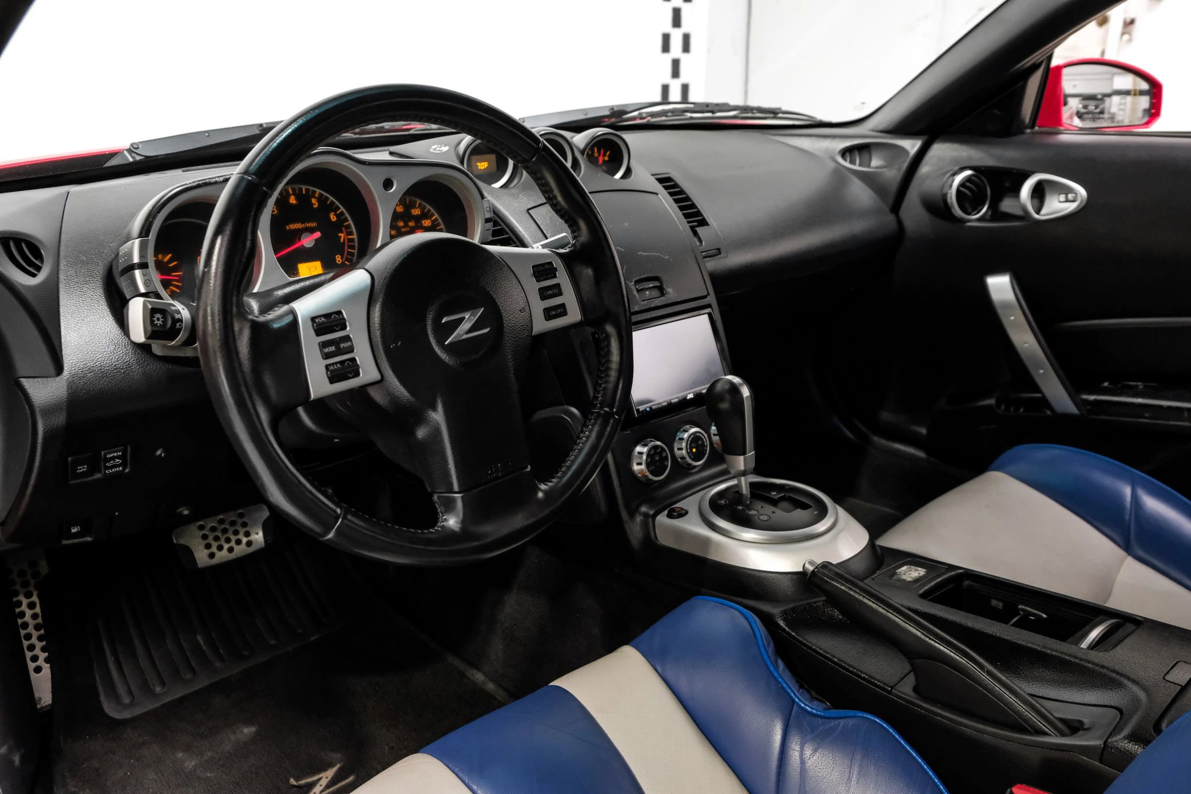 Used 2006 Nissan 350Z Enthusiast image 15