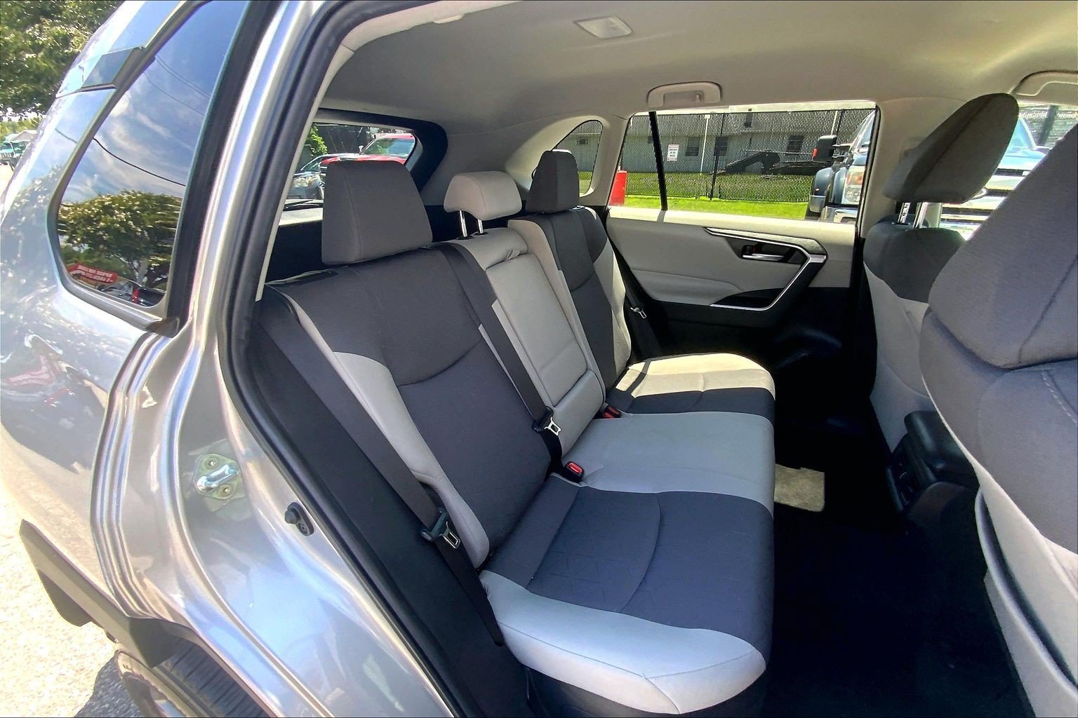 Used 2023 Toyota RAV4 XLE w/ XLE Grade Weather Package AWD/4WD image 32