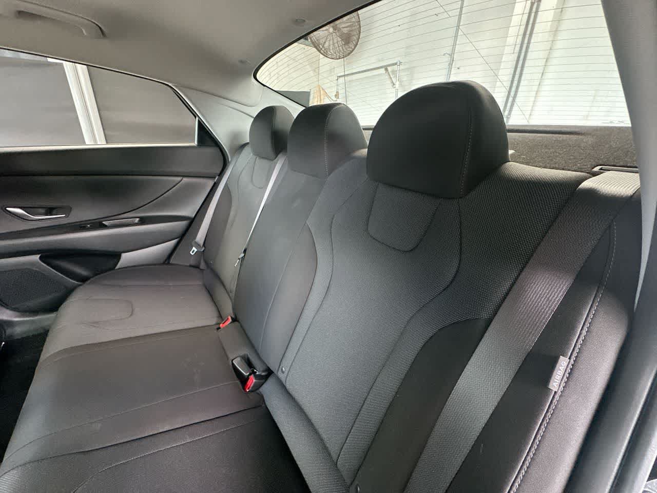 Used 2026 Hyundai Elantra SE FWD image 22
