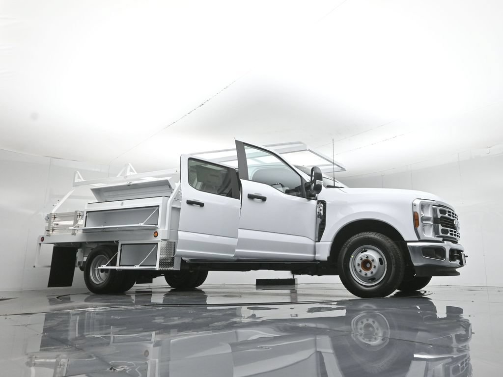 New 2026 Ford F350 XL w/ XL Chrome Package RWD image 53