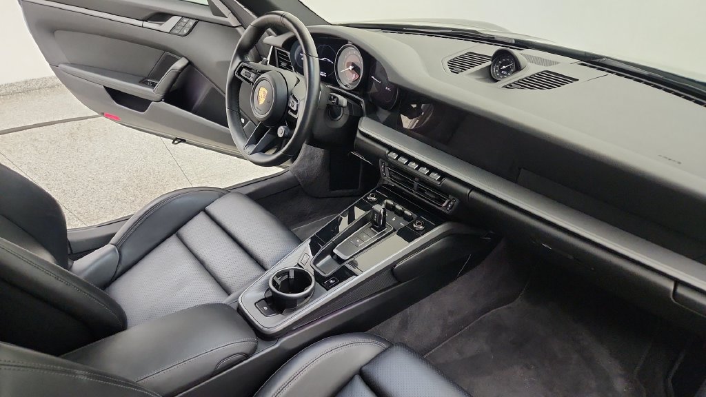 Used 2021 Porsche 911 Carrera S RWD image 83