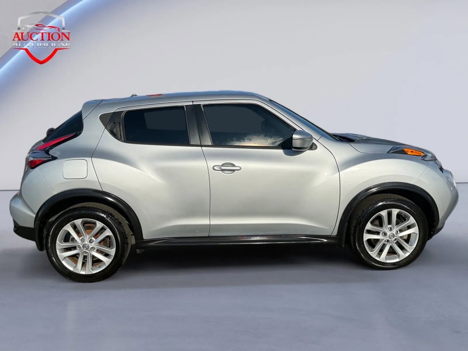 Used 2017 Nissan Juke S image 6