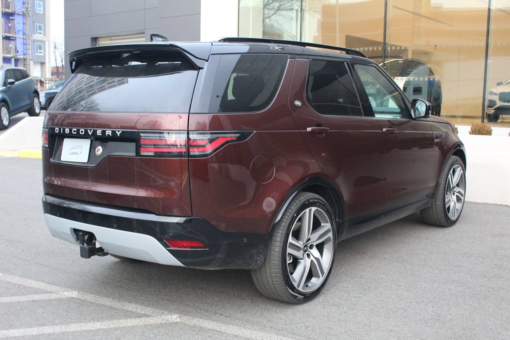 New 2026 Land Rover Discovery Limited Edition AWD/4WD image 18