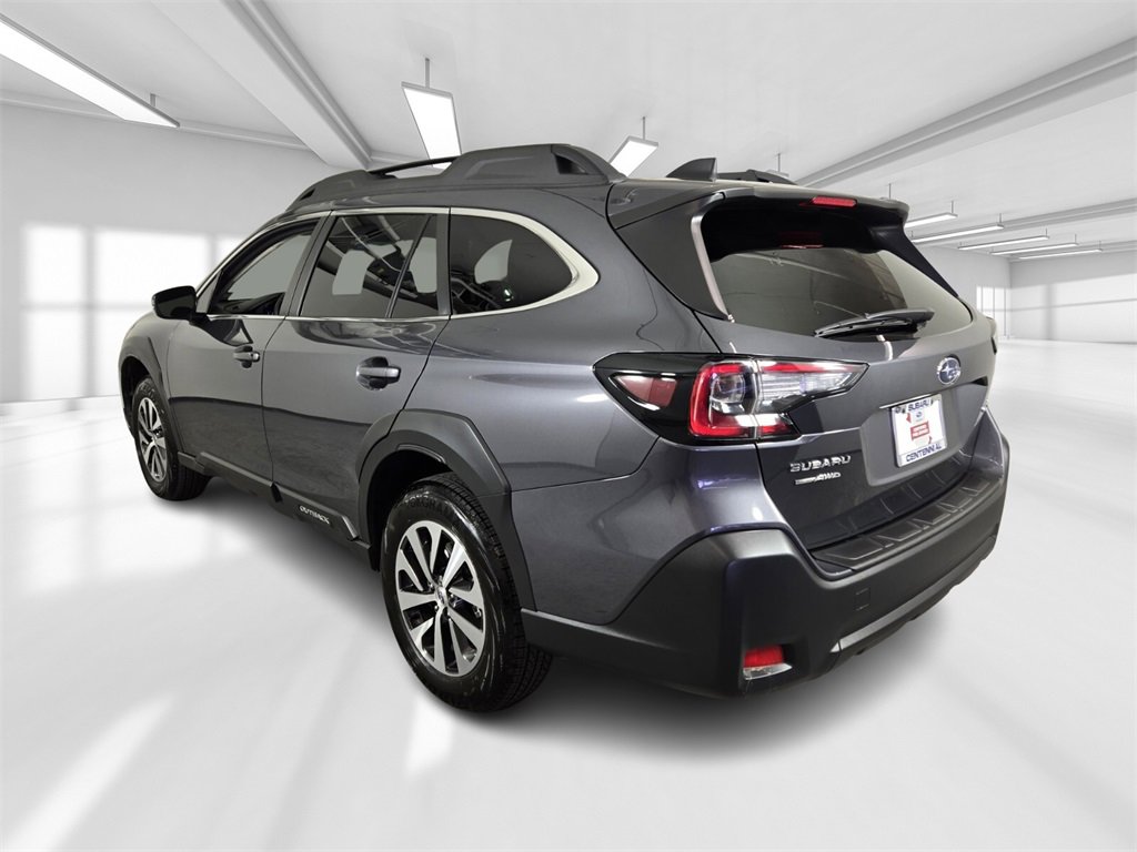 Certified 2025 Subaru Outback Premium image 4