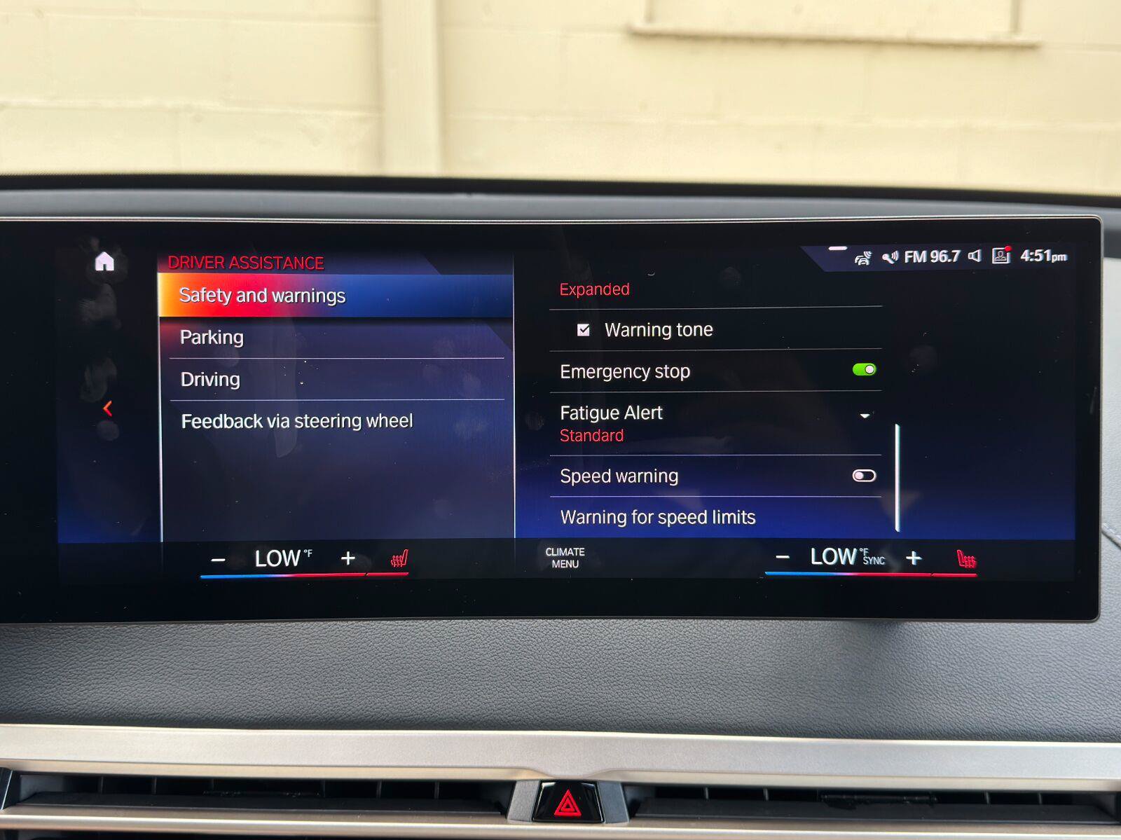Used 2022 BMW iX xDrive50 w/ Sport Package AWD/4WD image 29