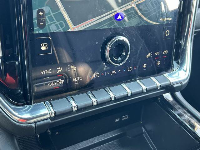 Used 2025 GMC Yukon XL Elevation AWD/4WD image 14