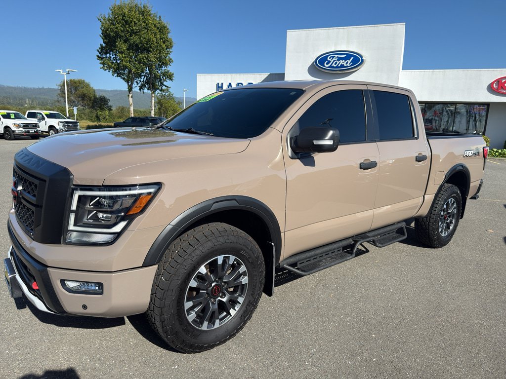 Used 2023 Nissan Titan PRO-4X w/ Pro-4x Convenience Package AWD/4WD image 24