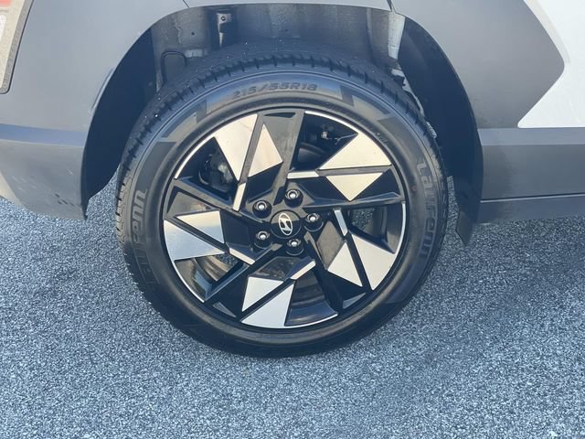 Used 2024 Hyundai Kona SEL AWD/4WD image 7