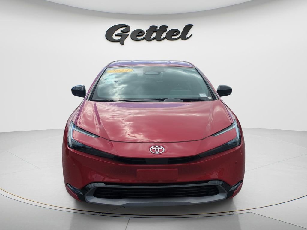 Used 2024 Toyota Prius XLE image 16
