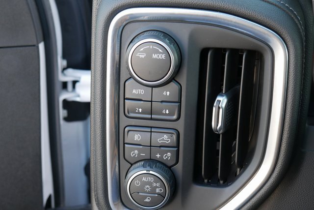 Used 2022 Chevrolet Silverado 3500 High Country w/ Safety Package II image 18