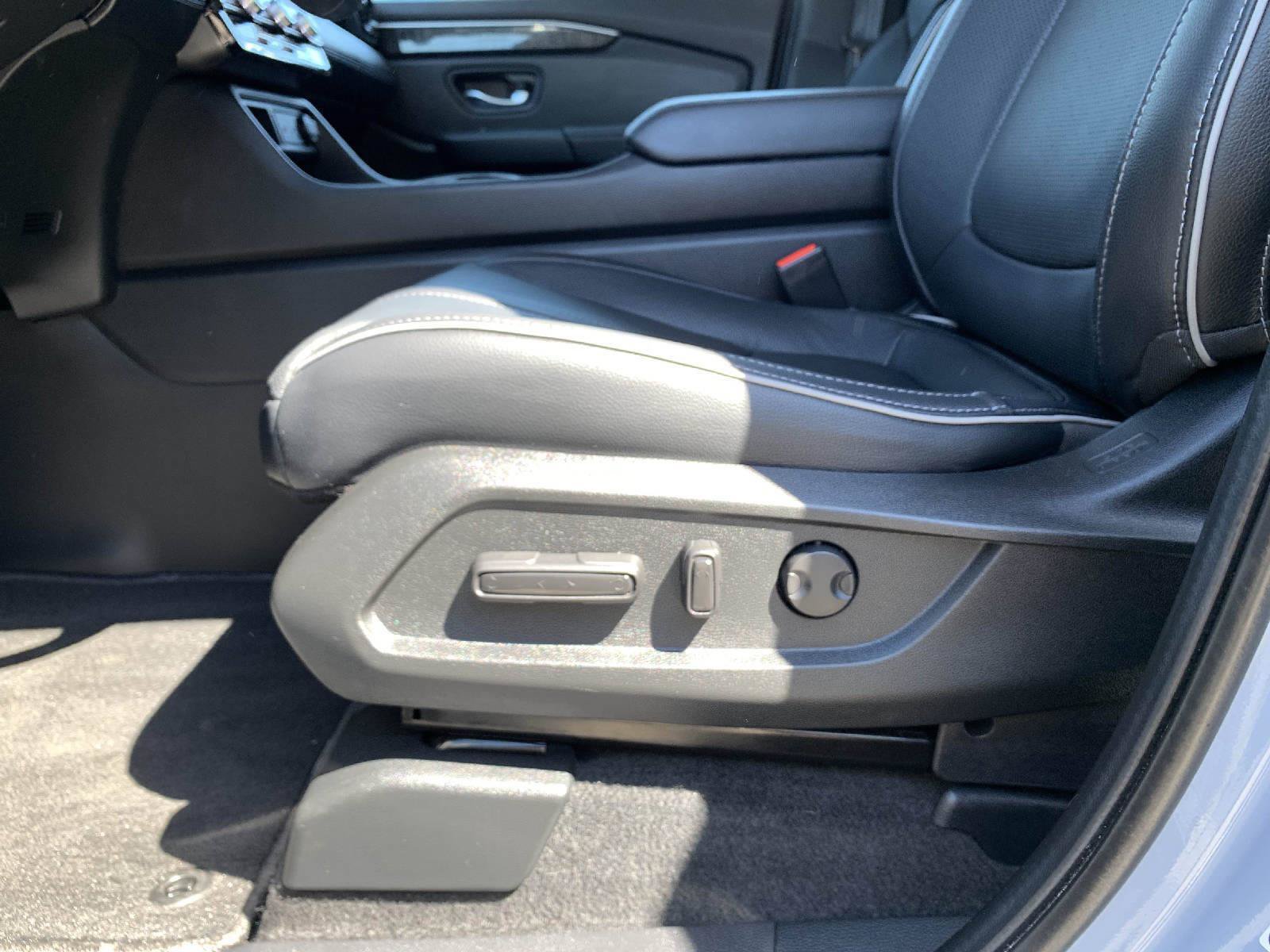 Certified 2023 Honda Pilot Elite image 39