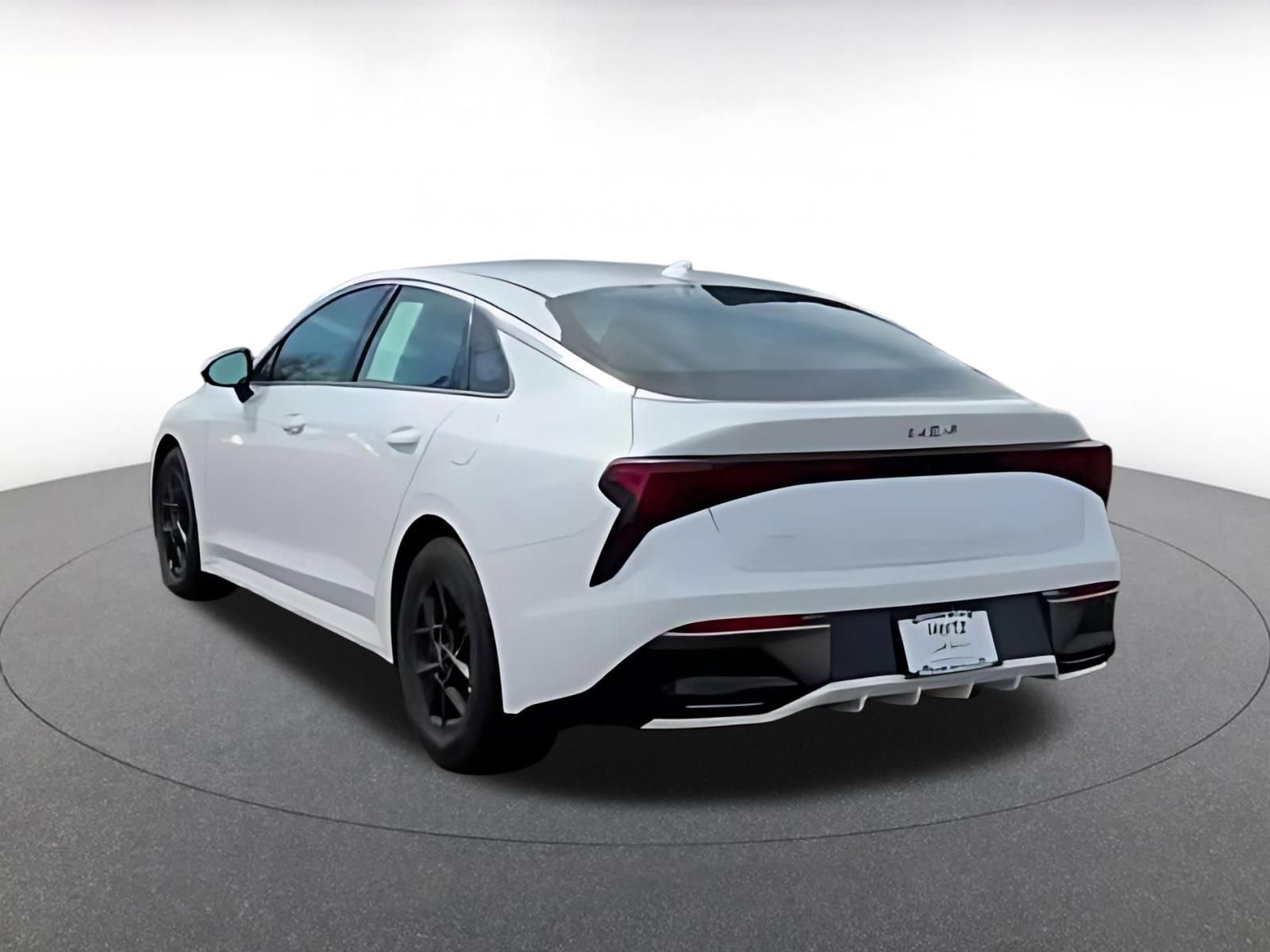 Used 2025 Kia K5 LXS image 16