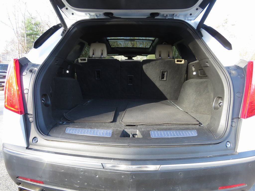 Used 2017 Cadillac XT5 Premium Luxury image 18