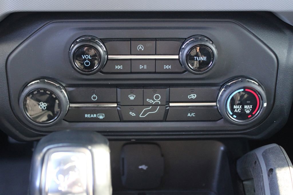 Used 2022 Ford Bronco Big Bend AWD/4WD image 19
