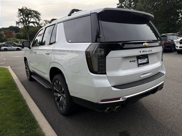 Used 2025 Chevrolet Tahoe High Country AWD/4WD image 6