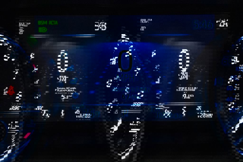 Certified 2023 Toyota Camry SE w/ Convenience Package image 17