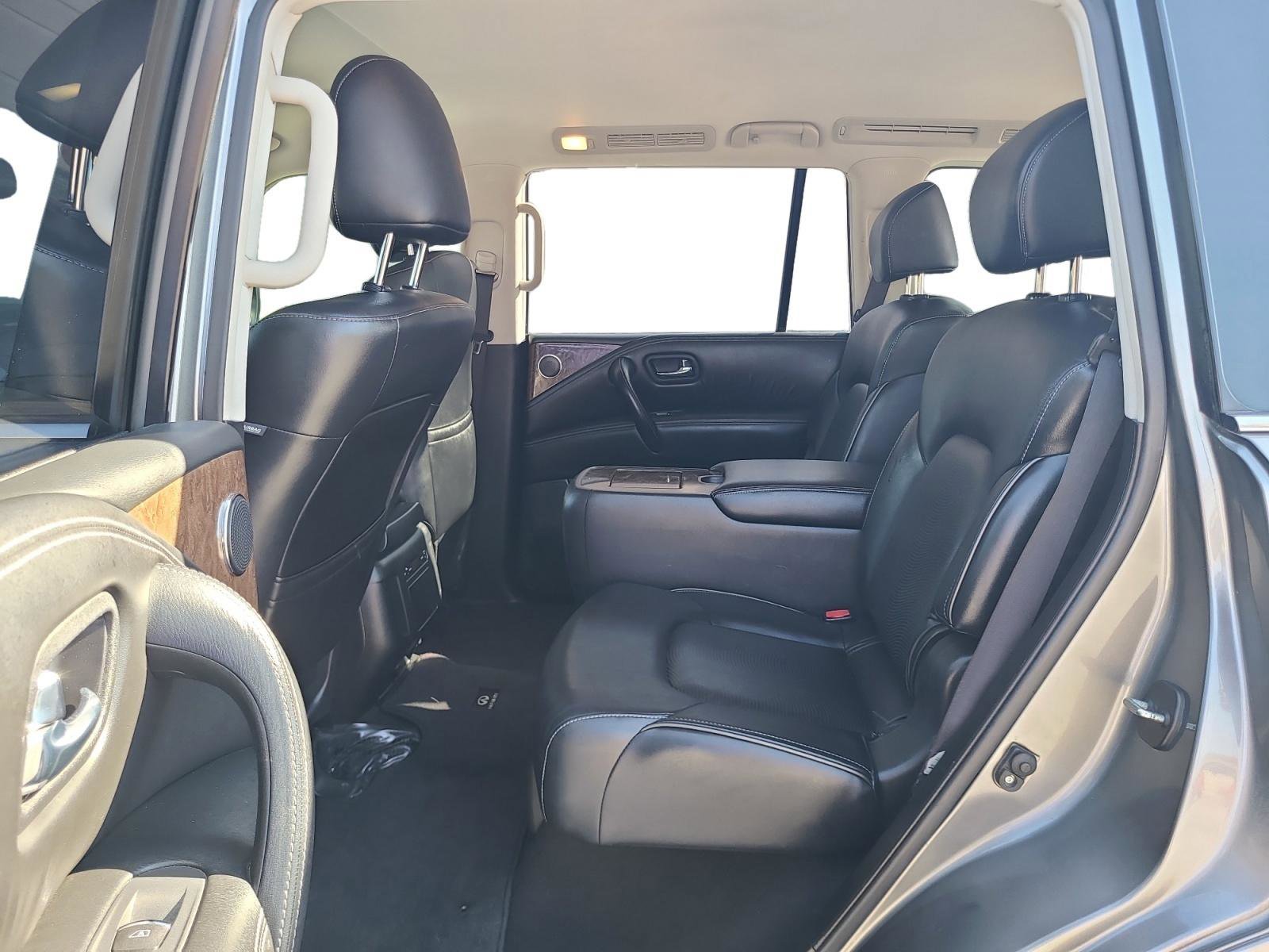 Used 2017 INFINITI QX80 4WD w/ Driver Assistance Package image 19