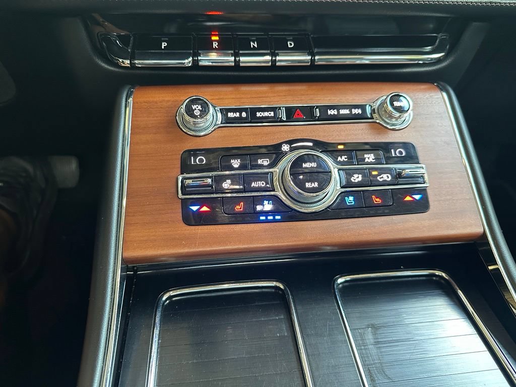 Used 2020 Lincoln Aviator Reserve w/ Equipment Group 201A AWD/4WD image 21