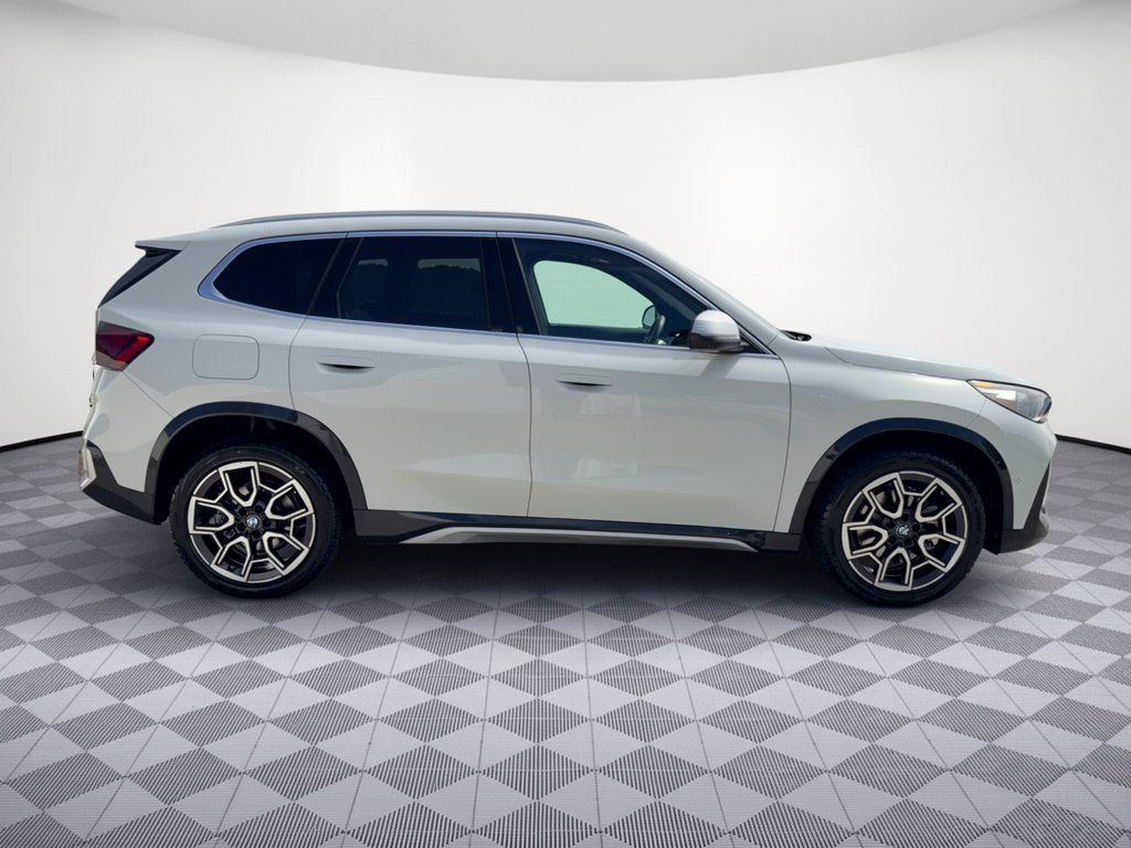 Used 2023 BMW X1 xDrive28i w/ Premium Package AWD/4WD image 8