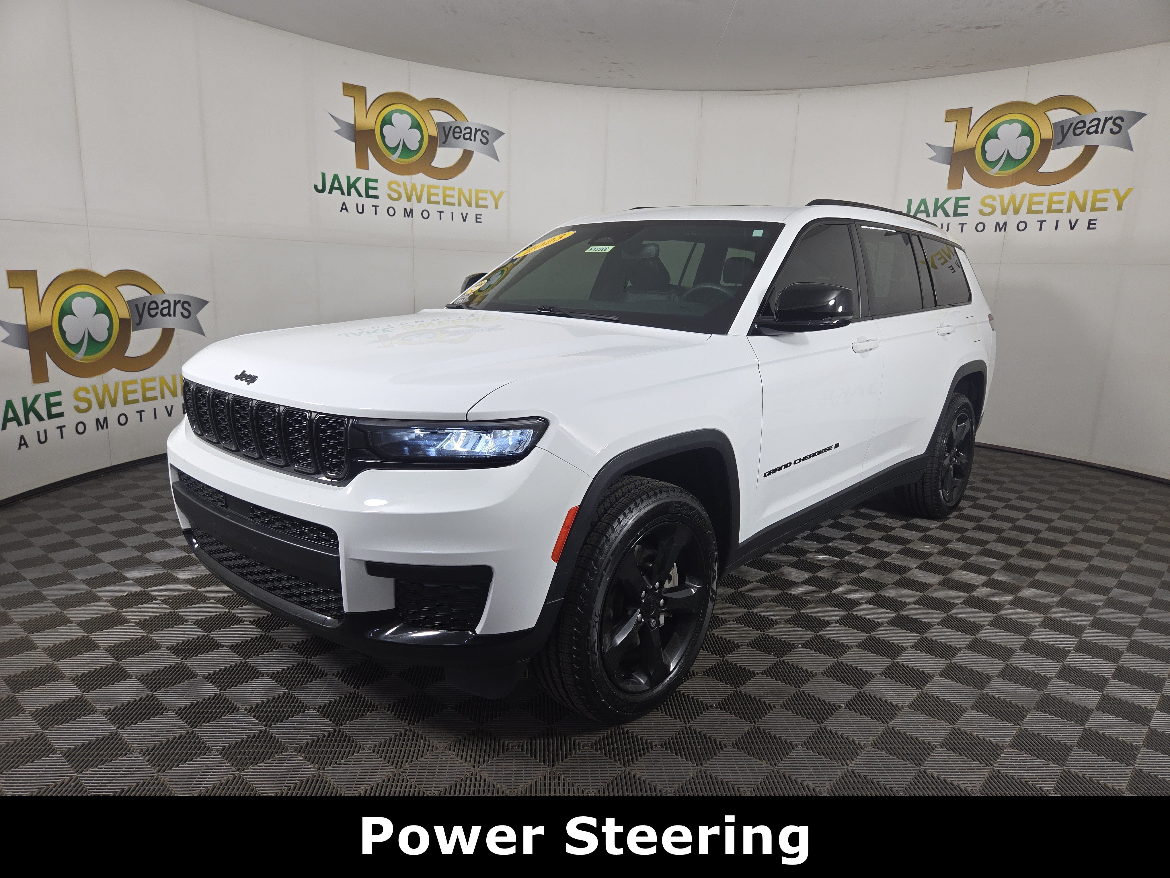 Certified 2023 Jeep Grand Cherokee L Laredo AWD/4WD image 4
