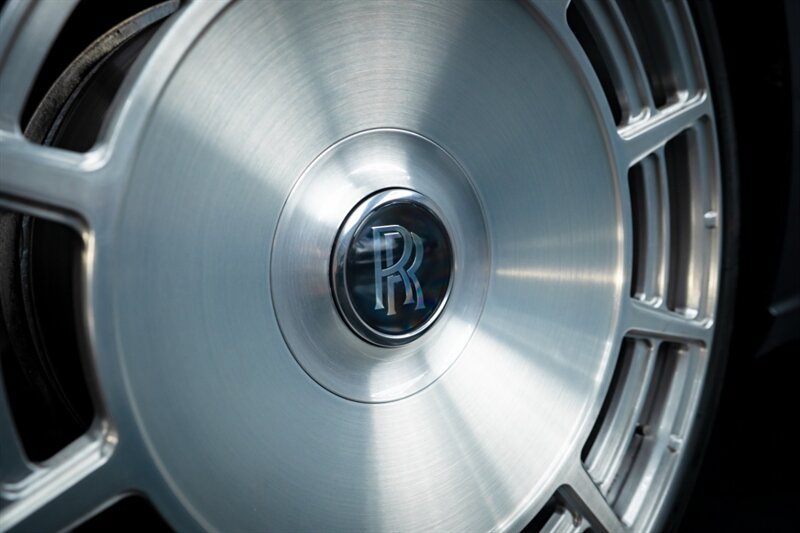 Used 2020 Rolls-Royce Cullinan AWD/4WD image 4