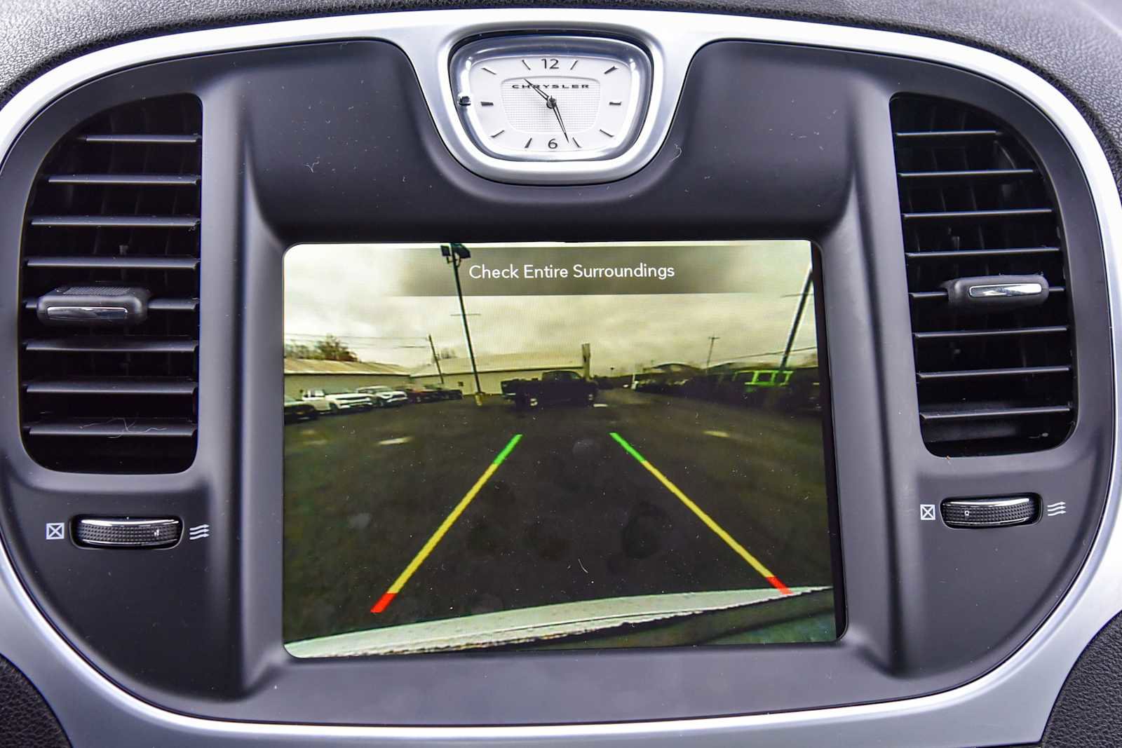 Certified 2023 Chrysler 300 Touring L w/ Comfort Group image 17