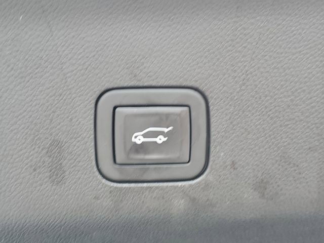 Used 2023 GMC Yukon Denali AWD/4WD image 33
