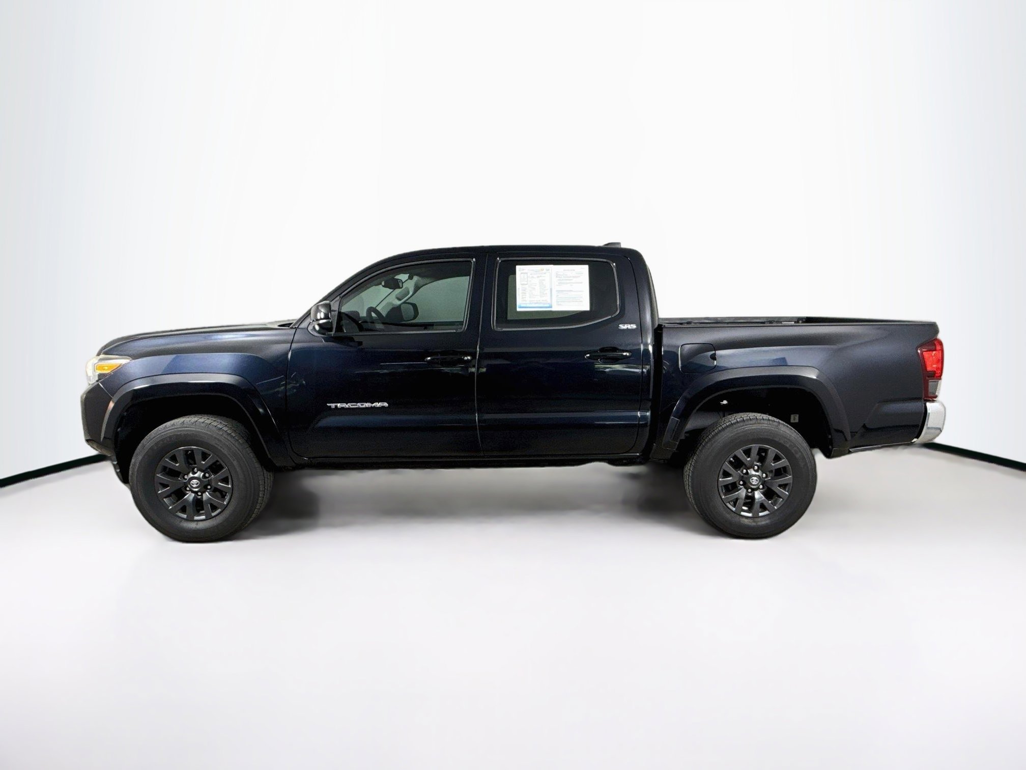 Used 2020 Toyota Tacoma SR5 RWD image 7