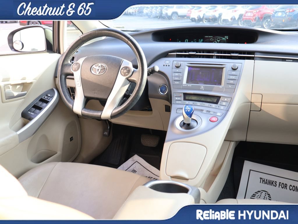 Used 2014 Toyota Prius Four FWD image 13