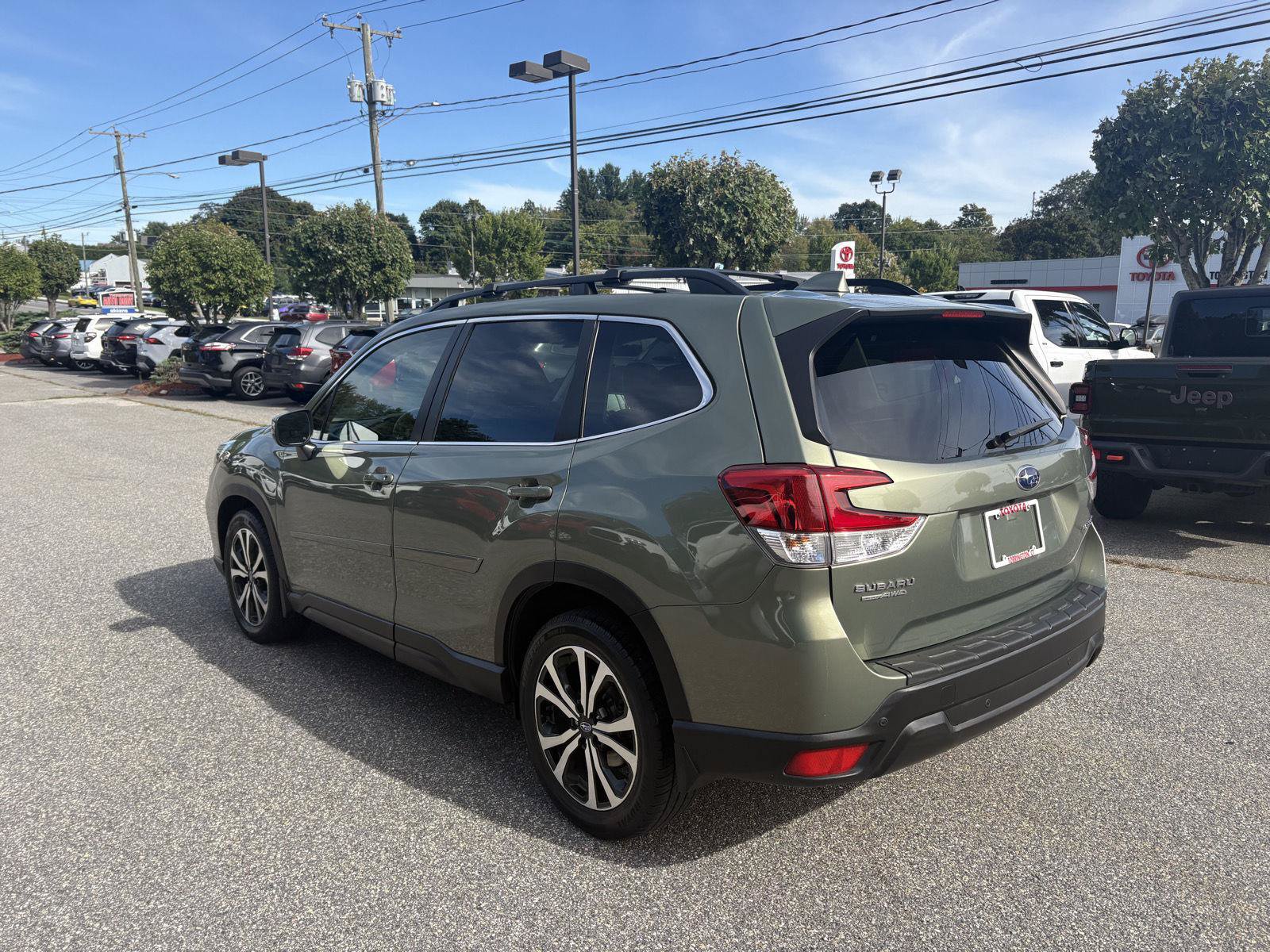 Used 2020 Subaru Forester Limited AWD/4WD image 5