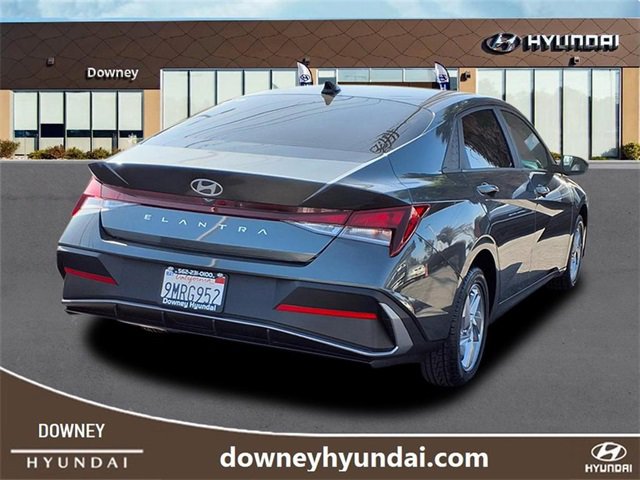 Used 2023 Chrysler 300 S image 4