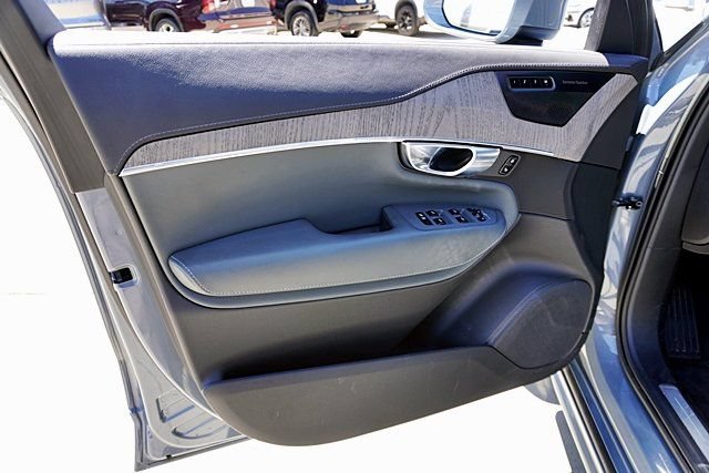 Used 2023 Volvo XC90 T8 Ultimate w/ Protection Package Premier AWD/4WD image 34