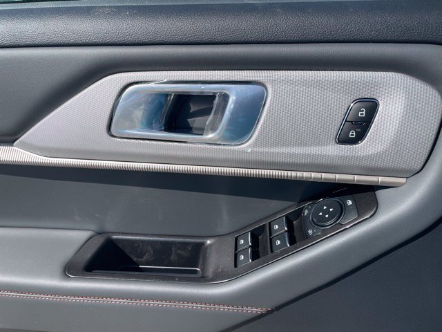 New 2026 Ford Explorer Active RWD image 22