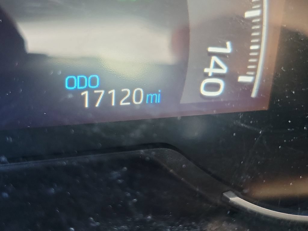 Used 2024 Toyota RAV4 LE AWD/4WD image 27