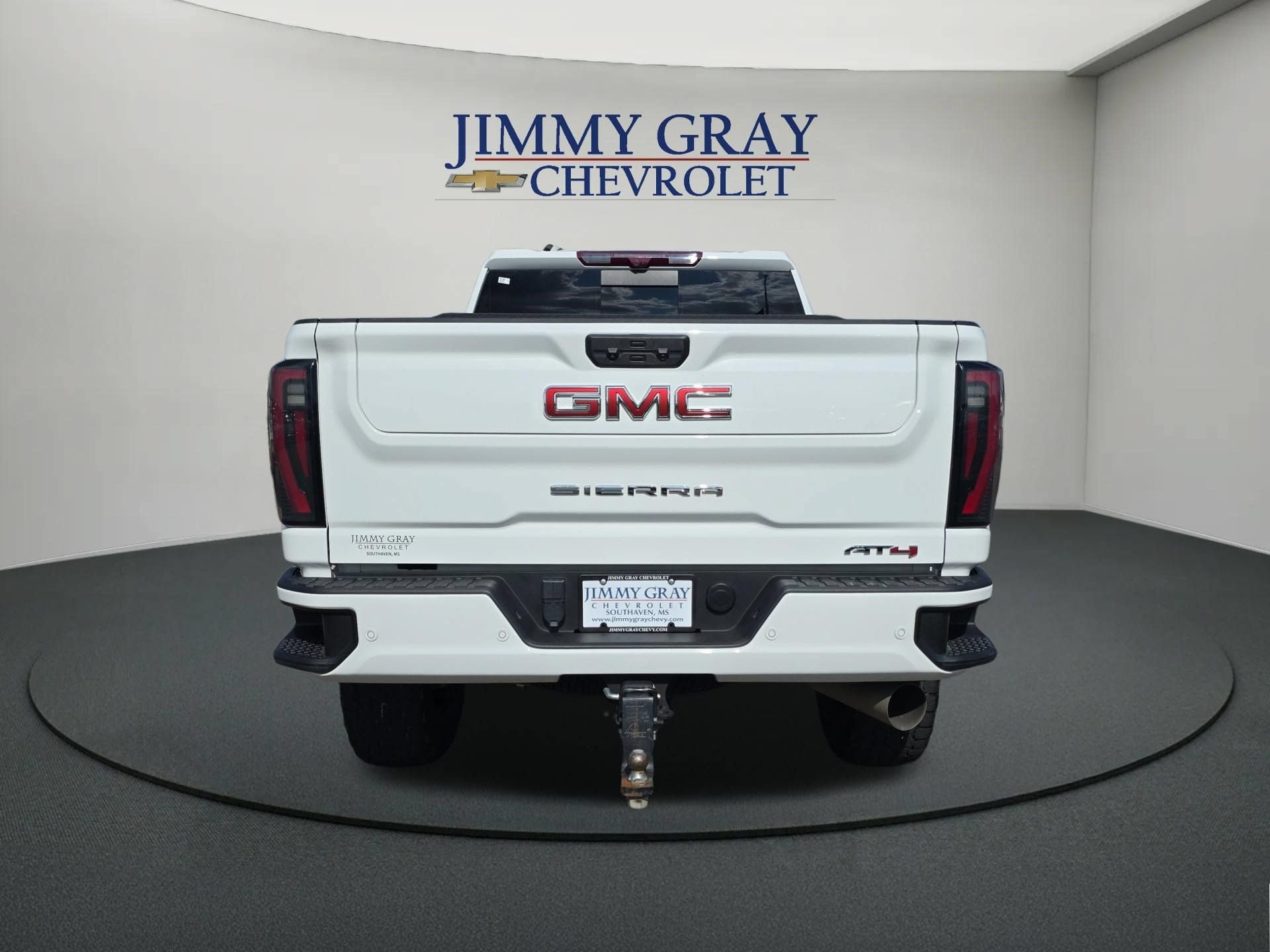 Used 2024 GMC Sierra 2500 AT4 w/ AT4 Premium Plus Package AWD/4WD image 4