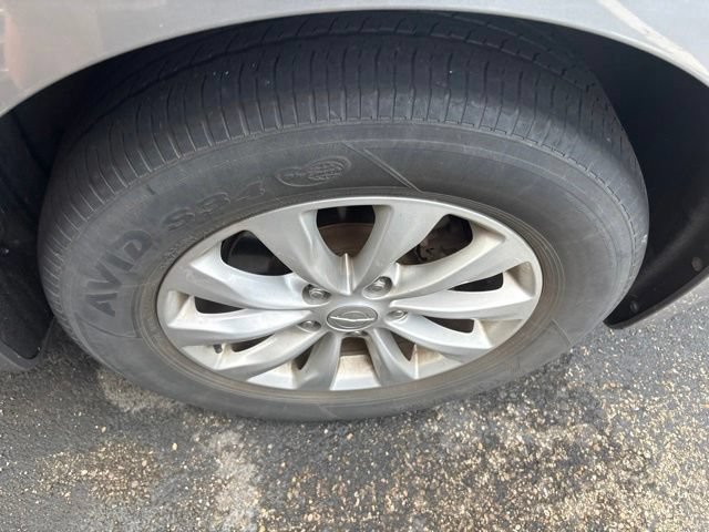 Used 2019 Chrysler Pacifica Touring Plus FWD image 11