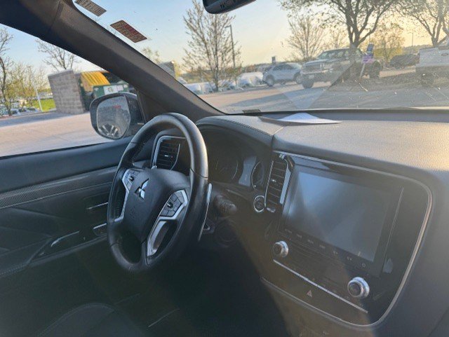 Used 2021 Mitsubishi Outlander SEL image 16